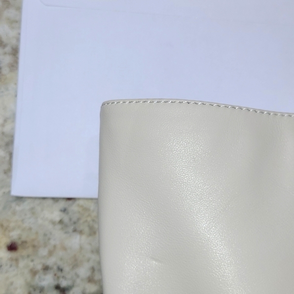 NWOT Marc Fisher Zimra Leather Boot in Ivory - Picture 10 of 10